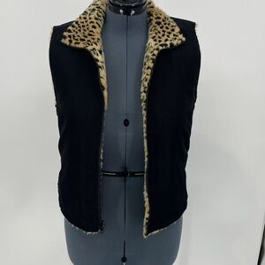 SPORT HALEY REVERSIBLE Black Vest with Leopard Print  WOMENS SIZE M